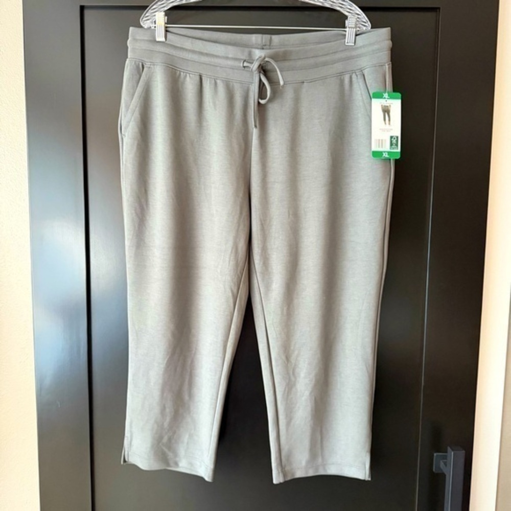NWT 32Degrees Cool women’s soft cropped pants size XL